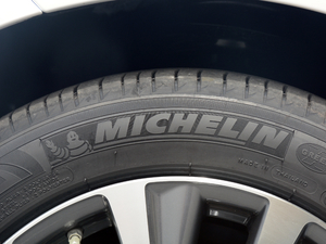 2018200 ׿Խ V ݆̥Ʒ