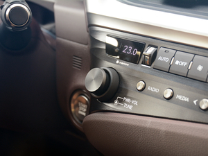 2018200 ׿Խ V п؅^