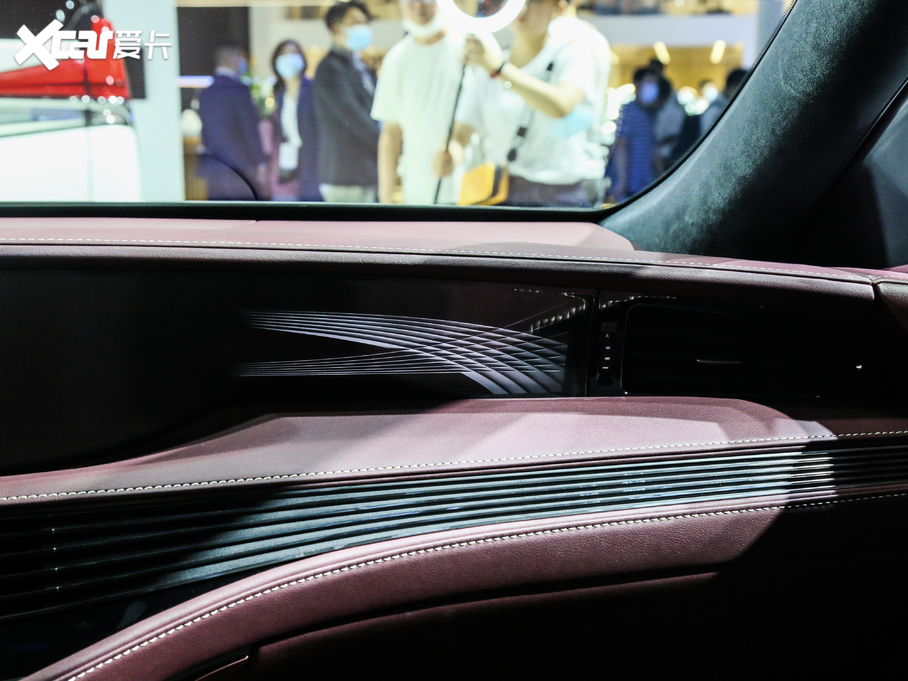 2020׿_˹LS 500h  VI