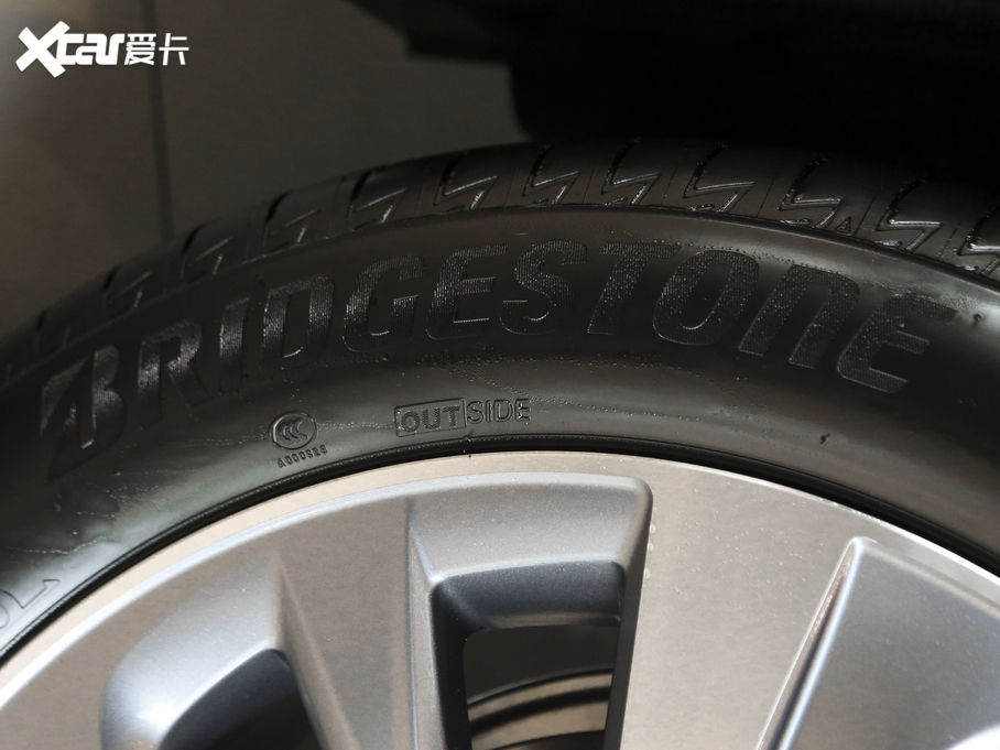 2020׿_˹LS 500h ׿Խ VI