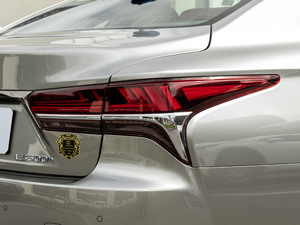 2020500h F SPORT VI ^