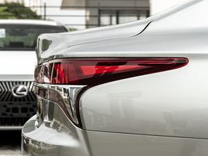 2020500h F SPORT VI ^