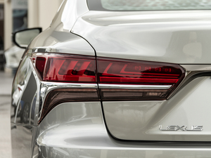 2020500h F SPORT VI ^