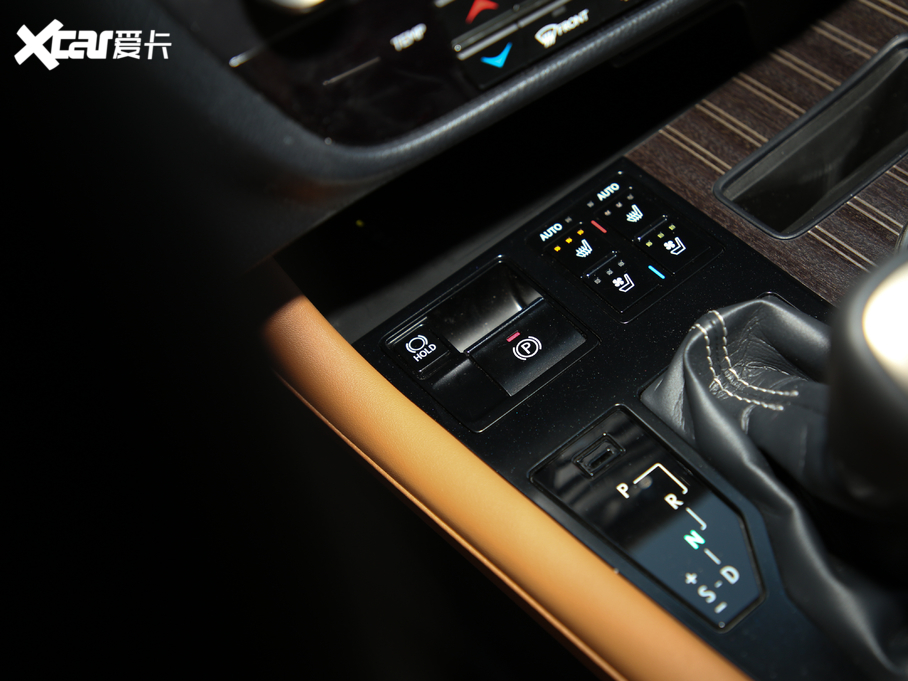 2020׿_˹RX 450hL A 7 VI