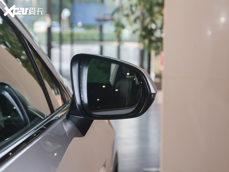 2020׿_˹RX Ŀ 300 򌾫Ӣ