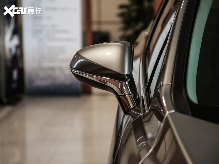 2020׿_˹RX Ŀ 300 򌾫Ӣ