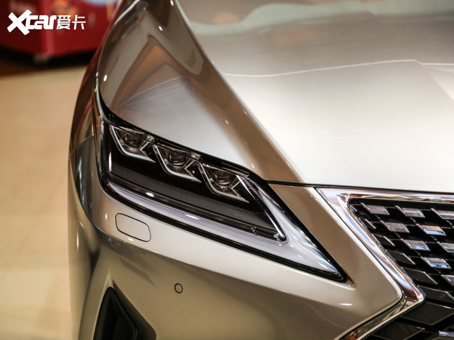 2020׿_˹RX Ŀ 300 (q)A