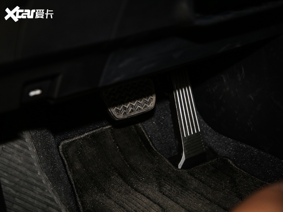 2020׿_˹RX Ŀ 300 (q)A