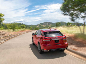 2020款350 F SPORT 整体外观