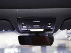 2020300 F SPORT VI g