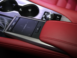 2020300 F SPORT (gu)VI п؅^(q)