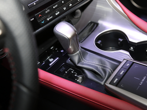 2020300 F SPORT VI QU