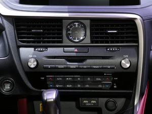 2020300 F SPORT (gu)VI {(dio)(ji)