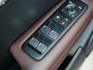 2020300 Ű VI {܇ƅ^	