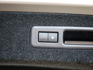 2020450hL A 6 (gu)VI g