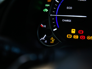 2020450hL A 6 VI п؅^(q)