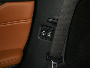 2020450hL A 7 (gu)VI g