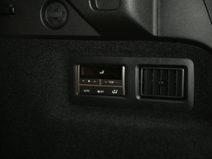 2020450hL A 7 (gu)VI g