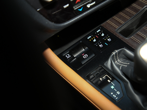 2020450hL A 7 VI v܇Ƅ