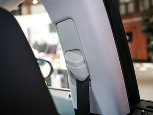 2020450hL A 6 (gu)V g