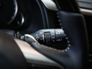 2020450hL A 6 V п؅^