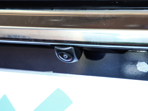 2020450hL A 7 V (ji)^