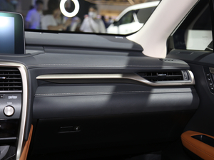 2020Ŀ 450h ؄e п؅^