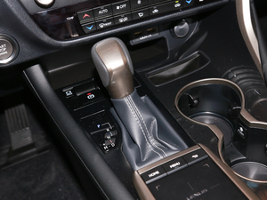 2020Ŀ 300 򌾫Ӣ QU