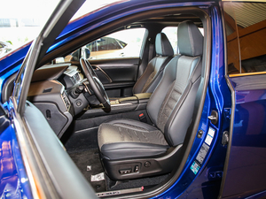 2020Ŀ 300 F SPORT {