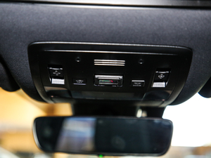 2020Ŀ 300 F SPORT g