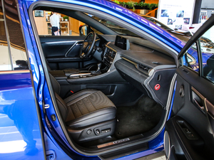 2020Ŀ 300 F SPORT п؅^