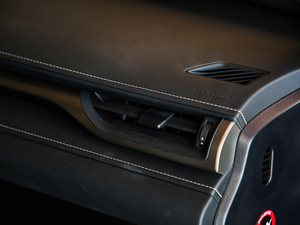 2020Ŀ 300 F SPORT п؅^