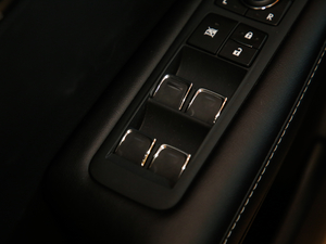 2020Ŀ 300 F SPORT {܇ƅ^(q)	