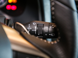 2020Ŀ 300 F SPORT п؅^