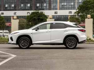 2020Ŀ 300 F SPORT ȣ