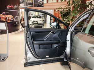 2020Ŀ 300 򌾫Ӣ {λ܇T