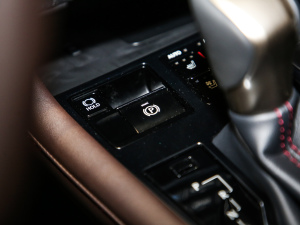 2020Ŀ 300 (q)A п؅^(q)