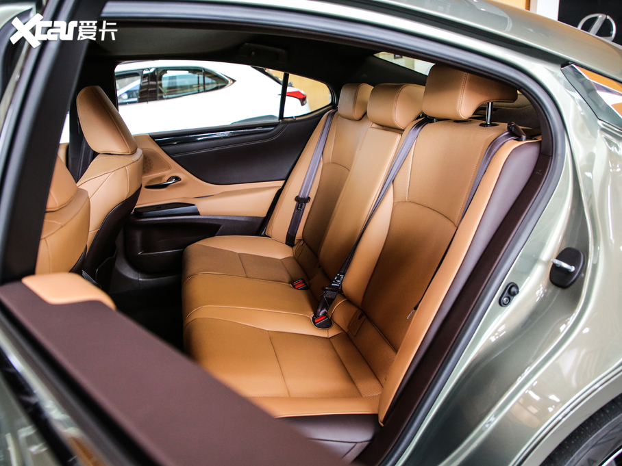 2020׿_˹ES 200 ׿Խ