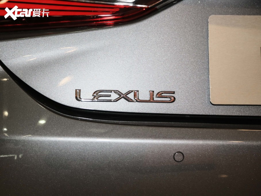 2020׿_˹ES 300h ׿Խ