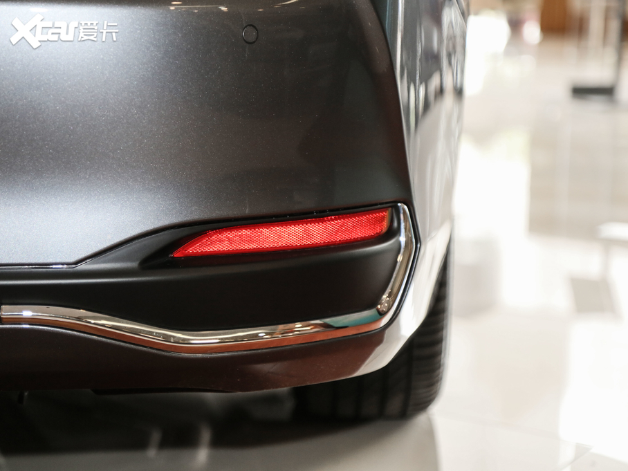 2020׿_˹ES 300h ׿Խ