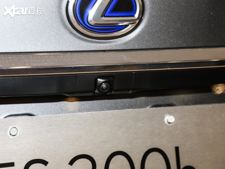 2020׿_˹ES 300h ׿Խ