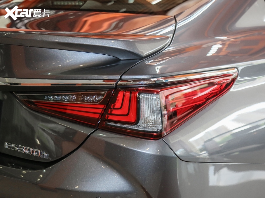 2020׿_˹ES 300h ׿Խ