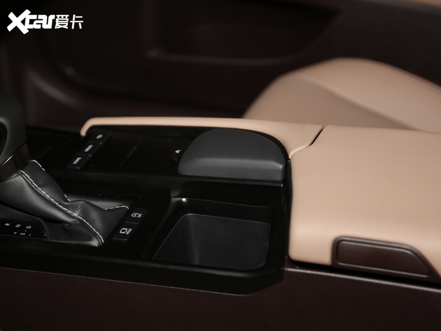 2020׿_˹ES 260 ׿Խ