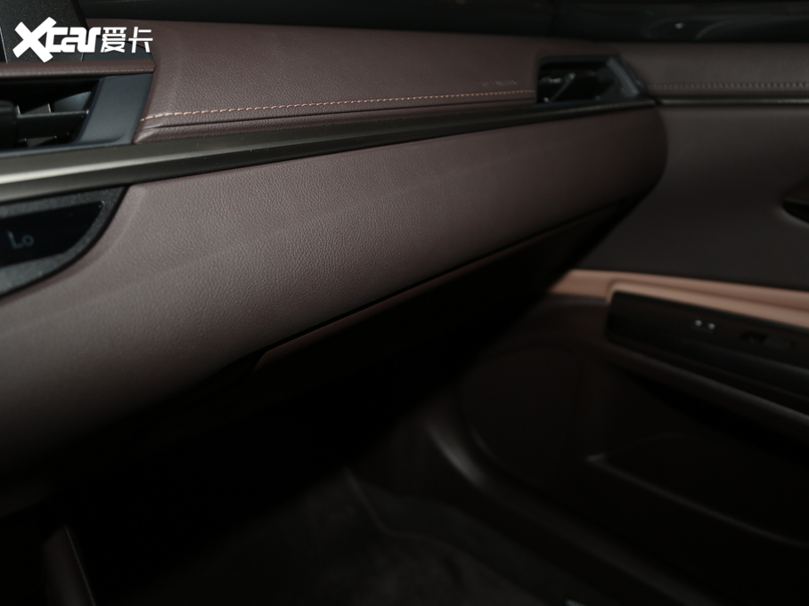 2020׿_˹ES 260 ׿Խ