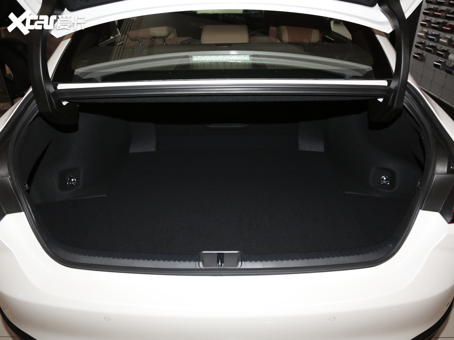 2020׿_˹ES 260 ׿Խ