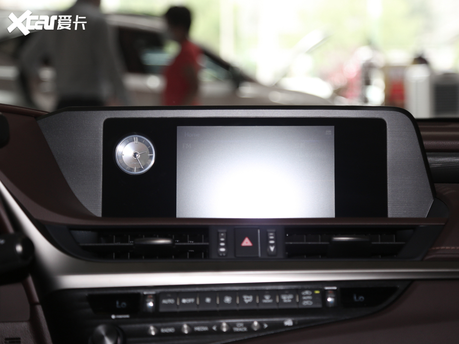 2020׿_˹ES 260 ׿Խ