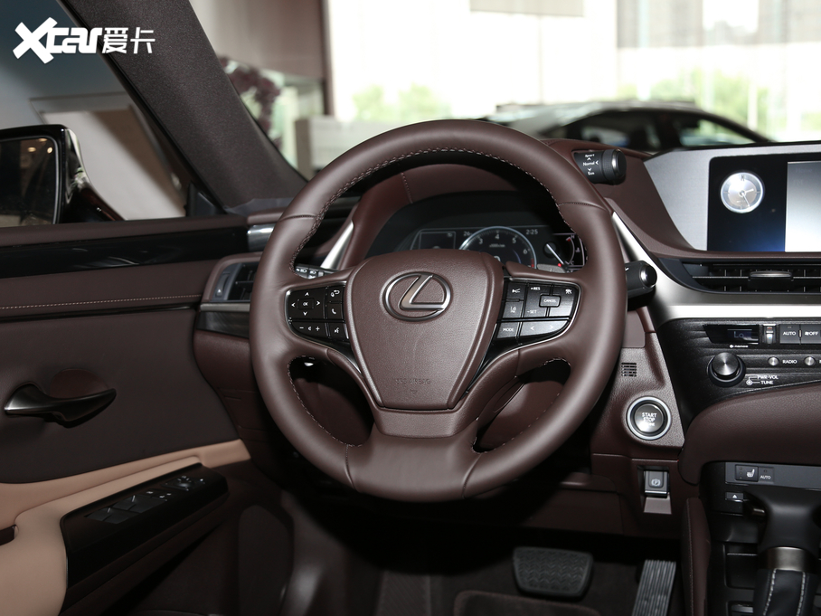 2020׿_˹ES 260 ׿Խ