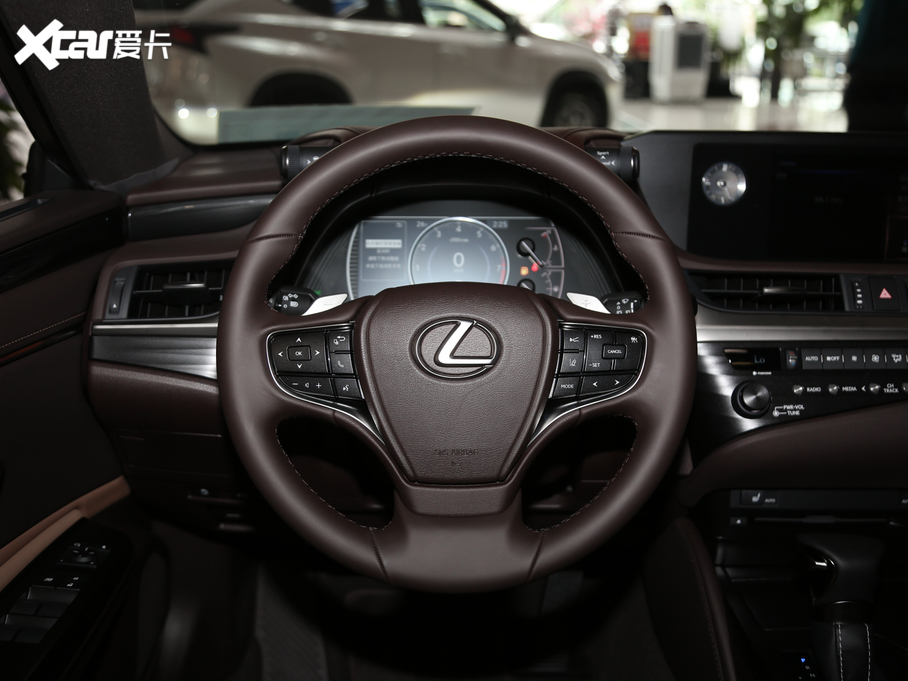 2020׿_˹ES 260 ׿Խ