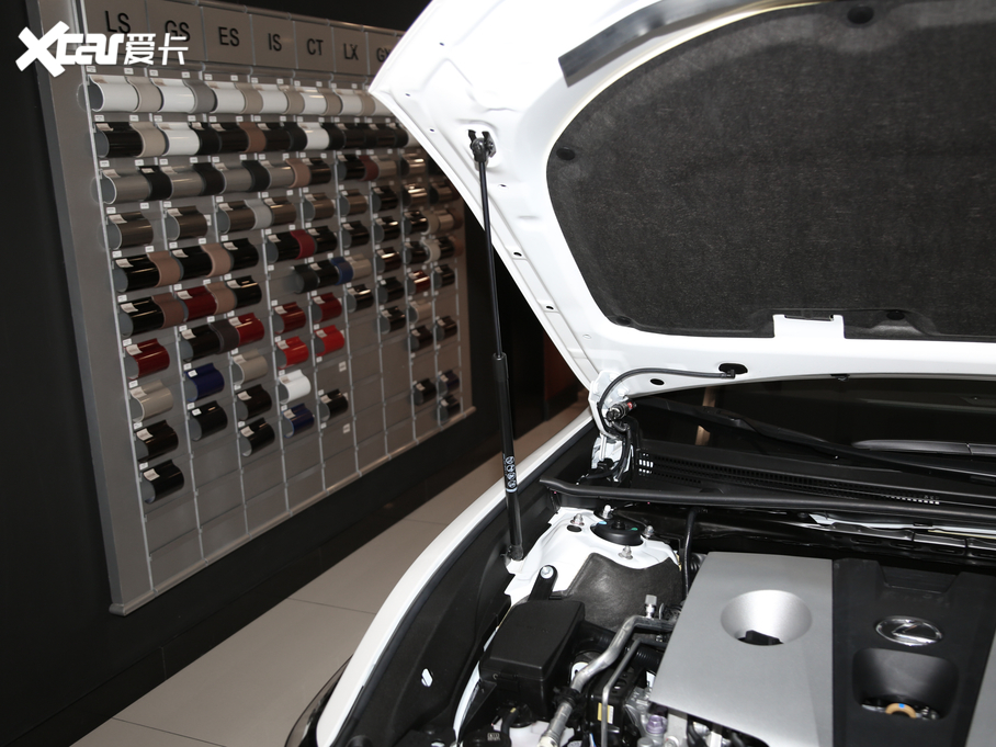 2020׿_˹ES 260 ׿Խ