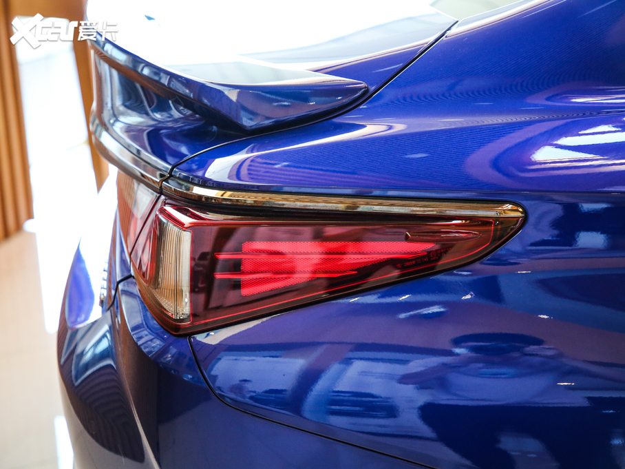 2020׿_˹ES 260 F SPORT